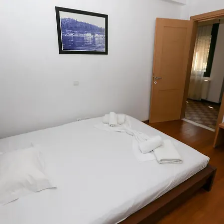 Villa Ostria - By Pro